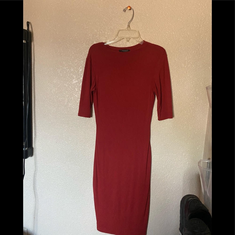 Red midi dress♥️